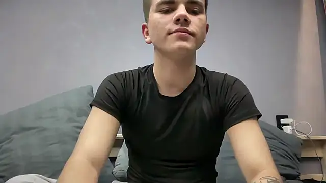 MaxWoolf online show from April 2, 1:40 pm