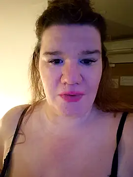curvystachel42 online show from April 11, 10:35 pm