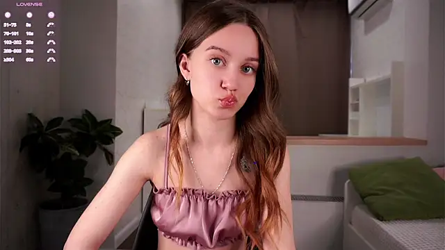sinfulThea online show from April 24, 12:07 pm