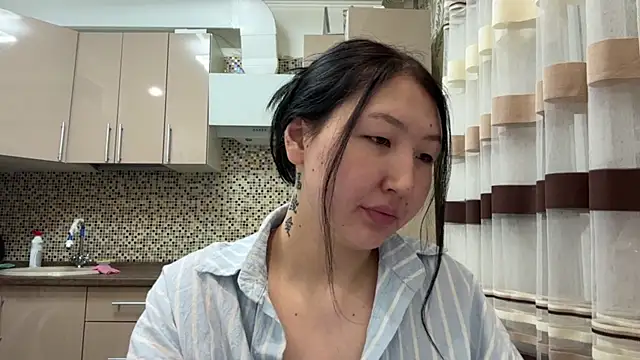Ameliya kim online show from April 21, 9:10 pm
