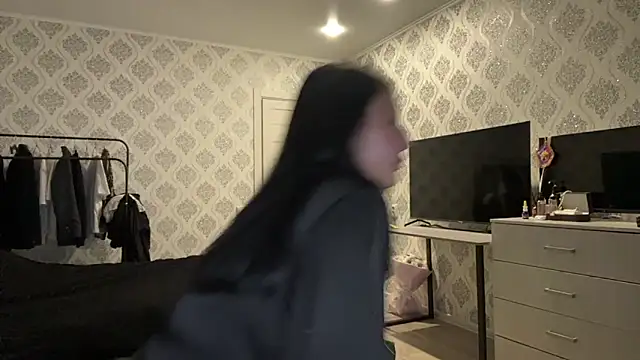 Ameliya kim online show from May 7, 8:45 pm