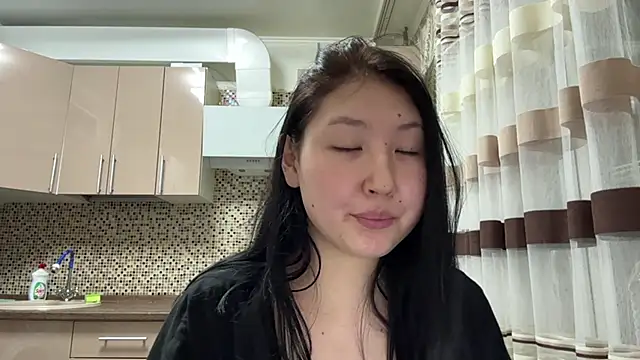Ameliya kim online show from April 2, 9:10 pm
