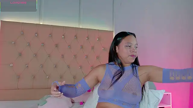 CandyRose   online show from April 11, 4:31 am