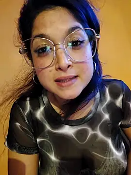 Steffanny2026 online show from April 2, 4:08 am