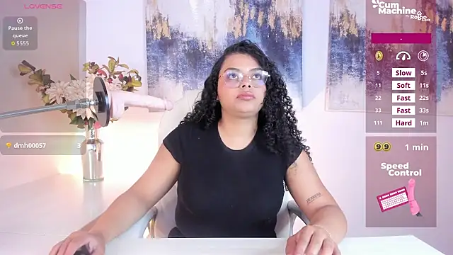 scarlett  2 online show from April 13, 9:19 pm