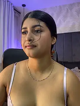 Snapshot of AngelCheerry_ chatting on April 21, 11:39 am AngelCheerry online show from April 21, 11:39 am