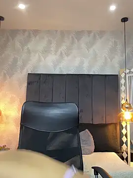 Snapshot of AngelCheerry_ chatting on May 4, 11:46 am AngelCheerry online show from May 4, 11:46 am