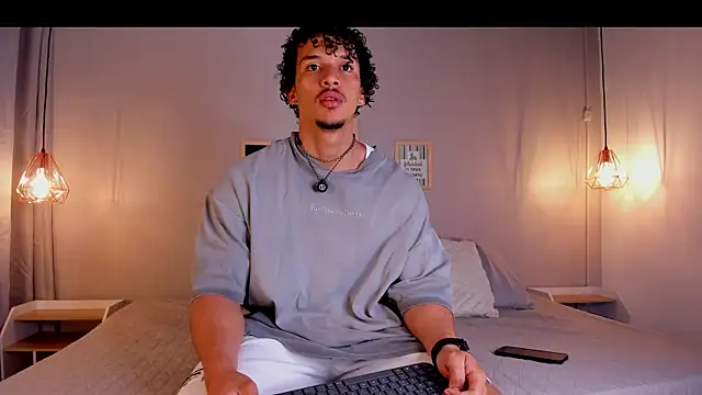Snapshot of dominik_drake chatting on May 23, 12:04 pm dominik drake online show from May 23, 12:04 pm