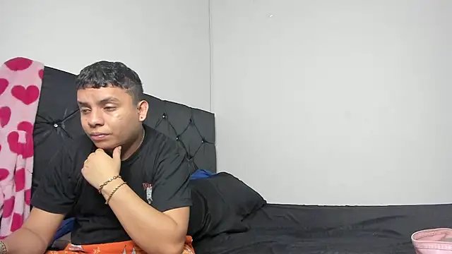 Isis brhaun online show from April 17, 10:34 pm