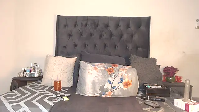 AdventuresLove7 online show from April 29, 12:48 am