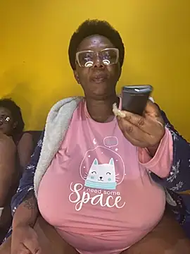 BoobsQueeen online show from July 20, 12:40 am