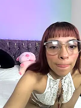 Chloee Reed online show from April 1, 5:09 am