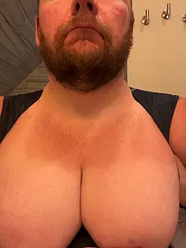 hugemanbreasts online show from May 9, 4:27 am