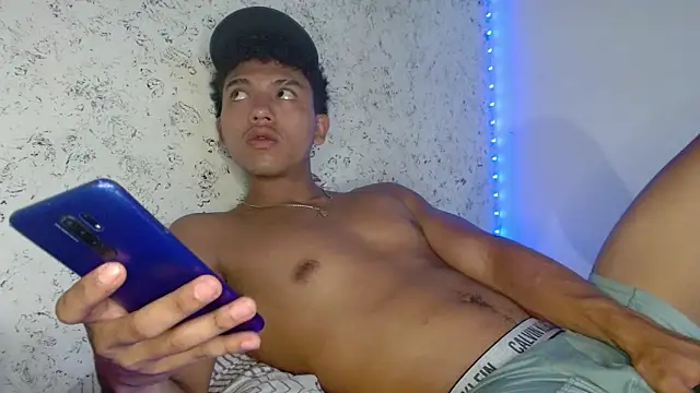 tonydesire  online show from April 11, 8:12 pm