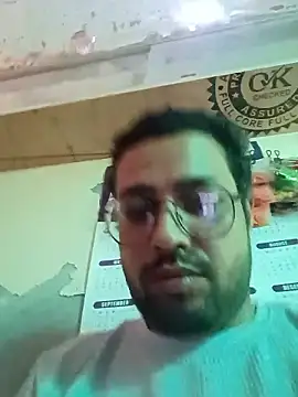Snapshot of herochoclateboy chatting on April 19, 3:18 am herochoclateboy online show from April 19, 3:18 am