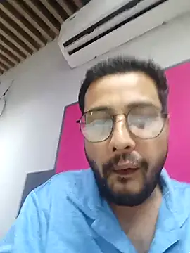 Snapshot of herochoclateboy chatting on April 3, 4:08 am herochoclateboy online show from April 3, 4:08 am