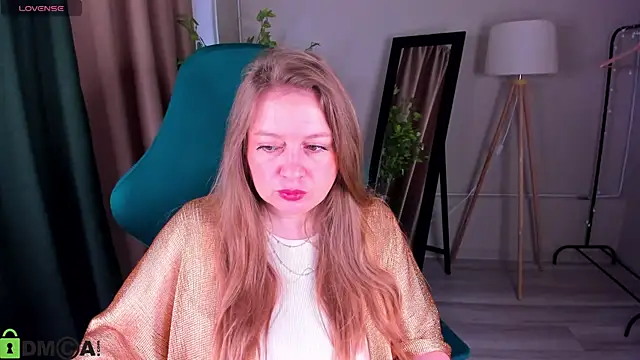 CleoXotie online show from May 27, 12:53 am