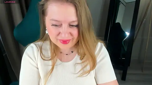 CleoXotie online show from May 25, 4:34 am