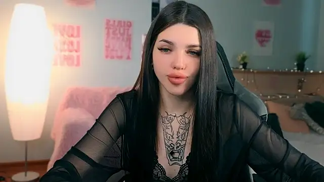 Snapshot of molly_rettyy chatting on May 29, 4:07 am molly rettyy online show from May 29, 4:07 am