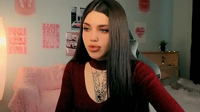 molly rettyy online show from April 3, 4:30 am