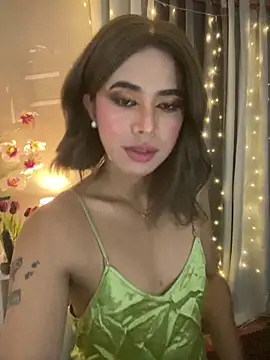 Snapshot of _Flirtyprincess_ chatting on June 3, 8:13 pm Flirtyprincess online show from June 3, 8:13 pm
