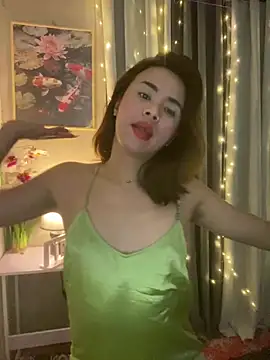 Snapshot of _Flirtyprincess_ chatting on July 2, 3:23 am Flirtyprincess online show from July 2, 3:23 am