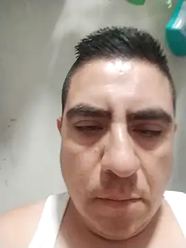 Snapshot of Manuel3910 chatting on May 12, 4:20 am Manuel3910 online show from May 12, 4:20 am