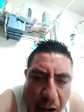 Snapshot of Manuel3910 chatting on May 16, 10:53 pm Manuel3910 online show from May 16, 10:53 pm