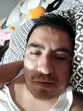 Snapshot of Manuel3910 chatting on May 27, 1:37 am Manuel3910 online show from May 27, 1:37 am