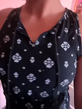 Curvy Sanaya online show from April 5, 8:54 am