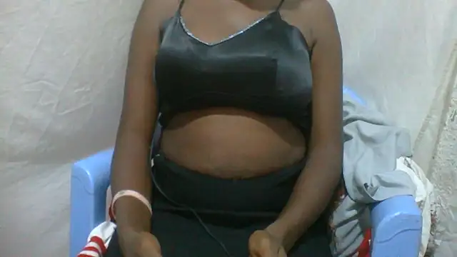 Snapshot of petite46 chatting on July 5, 3:55 am petite46 online show from July 5, 3:55 am