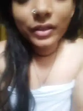 Snapshot of SweetTsAngel chatting on May 17, 8:47 am SweetTsAngel online show from May 17, 8:47 am