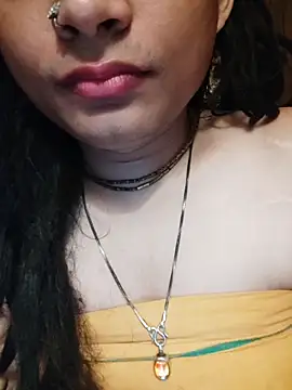 Snapshot of SweetTsAngel chatting on May 2, 3:17 pm SweetTsAngel online show from May 2, 3:17 pm
