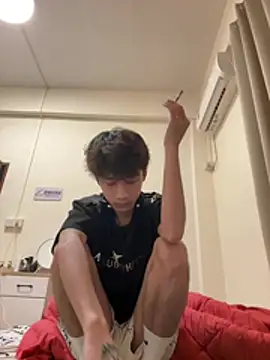 sexyboy-3525 online show from July 4, 4:52 am