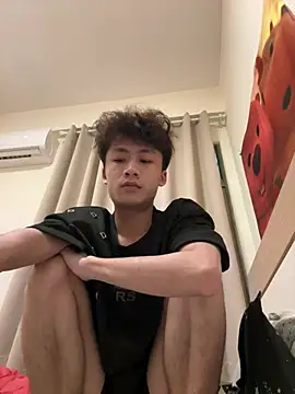 Snapshot of sexyboy-3525 chatting on April 11, 5:48 am sexyboy-3525 online show from April 11, 5:48 am