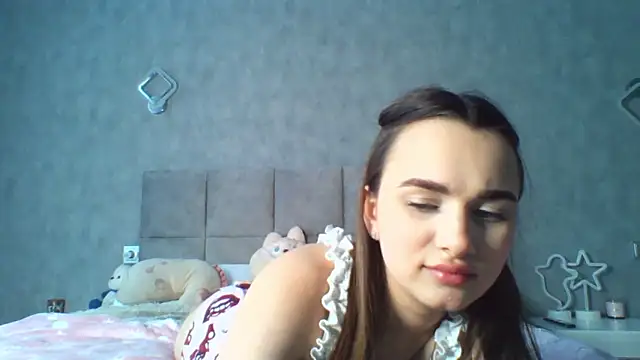 AlinaLuxxx online show from April 7, 3:14 pm