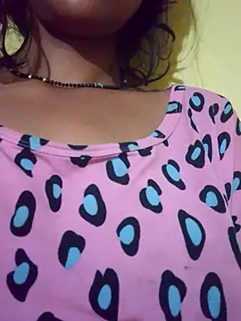 riyaa sexyy online show from July 12, 1:28 am
