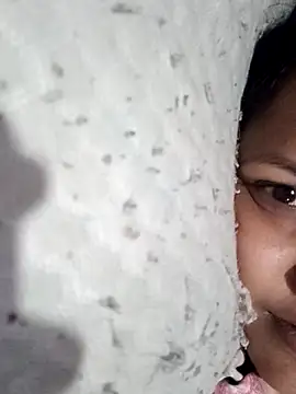 riyaa sexyy online show from July 6, 5:14 am