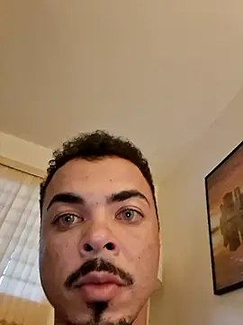 Snapshot of principebaiano chatting on March 30, 9:22 am principebaiano online show from March 30, 9:22 am