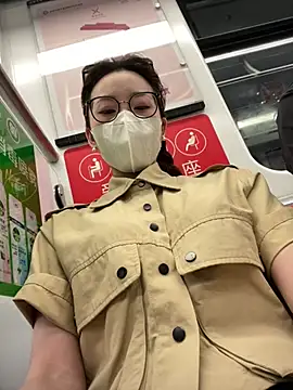 meimeibuguai online show from July 4, 12:11 pm