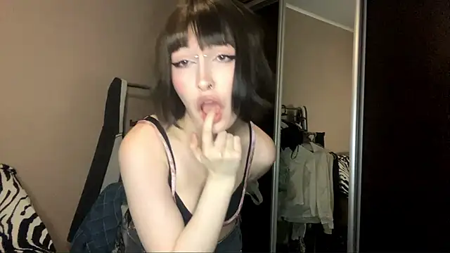 NewYorkAlt online show from March 30, 9:05 pm