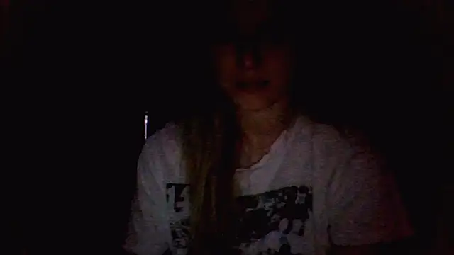 Alisa Swan  online show from April 1, 6:49 pm