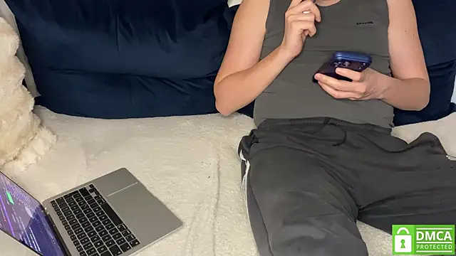 NaughtysecretsDE online show from April 19, 5:47 pm