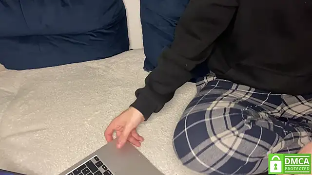 NaughtysecretsDE online show from April 13, 2:54 pm
