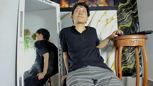 eros fangs online show from April 15, 3:23 am