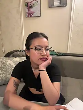 Z Milll online show from April 10, 2:13 pm