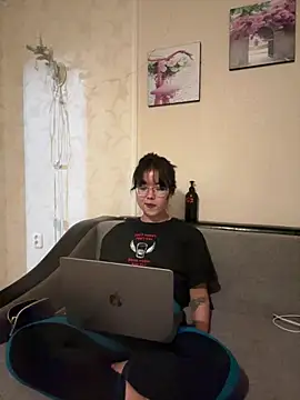 Z Milll online show from June 7, 4:12 pm
