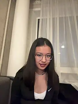 Z Milll online show from April 11, 2:43 pm
