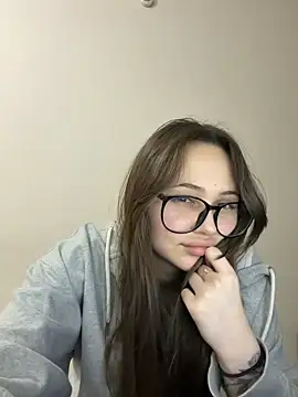 NIKAGPT online show from April 5, 8:59 pm