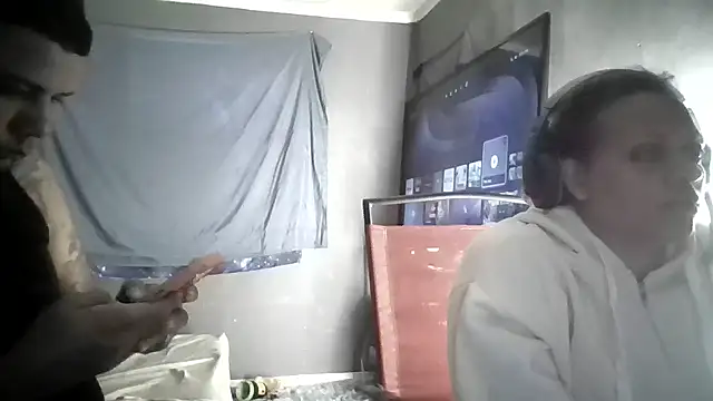 Snapshot of SHY_QUINN chatting on March 29, 9:05 pm SHY QUINN online show from March 29, 9:05 pm